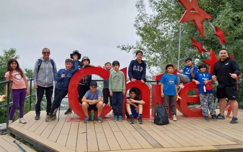 Familias del taller Acondicionamiento Físico subieron el San Cristóbal