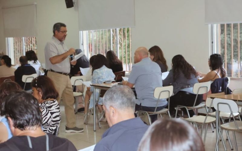 COM entrega orientaciones educativo-pastoral para el 2025