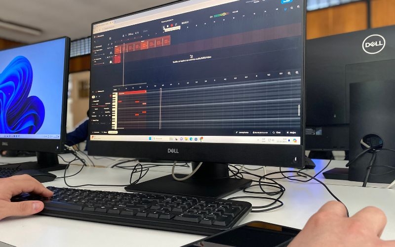 Estudiantes COM crean música electrónica en plataformas virtuales